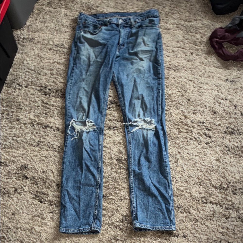 ❇️ Levi's Distressed Jeans 34x34